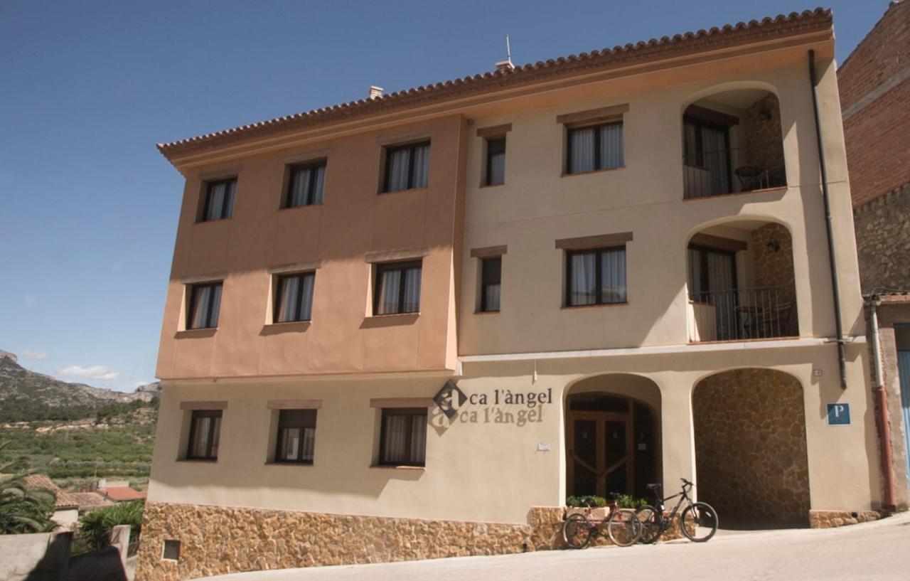 Ca L'Angel Hotel Pinell de Bray Exterior photo